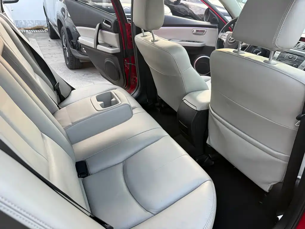 Mazda6 Ruiyi 睿翼 2009款 2.5 L 自动尊贵版