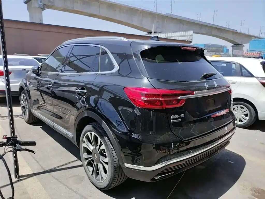 Hongqi HS5 2.0 T Connected Flagship Enjoyment 4 WD