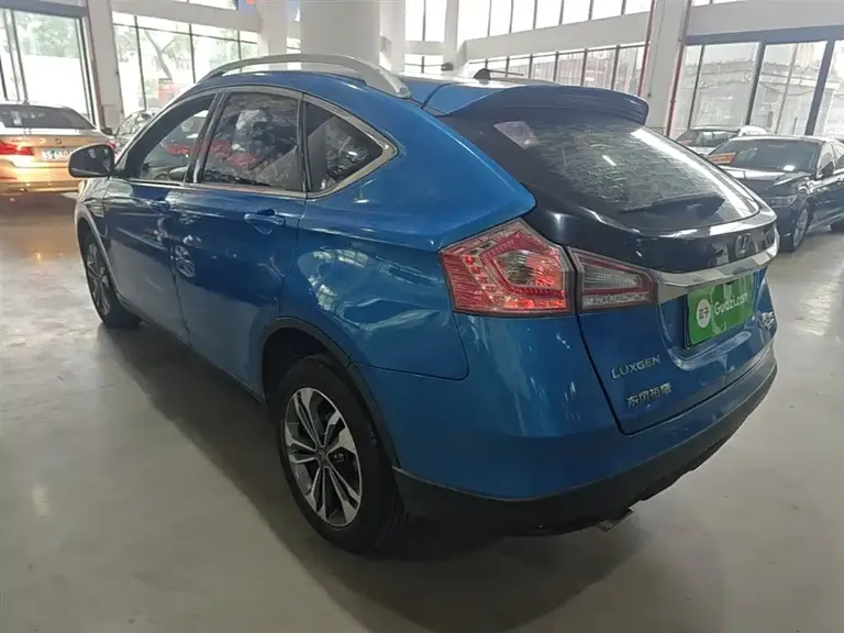 Luxgen URX 6 SUV 1.8 T Style Value