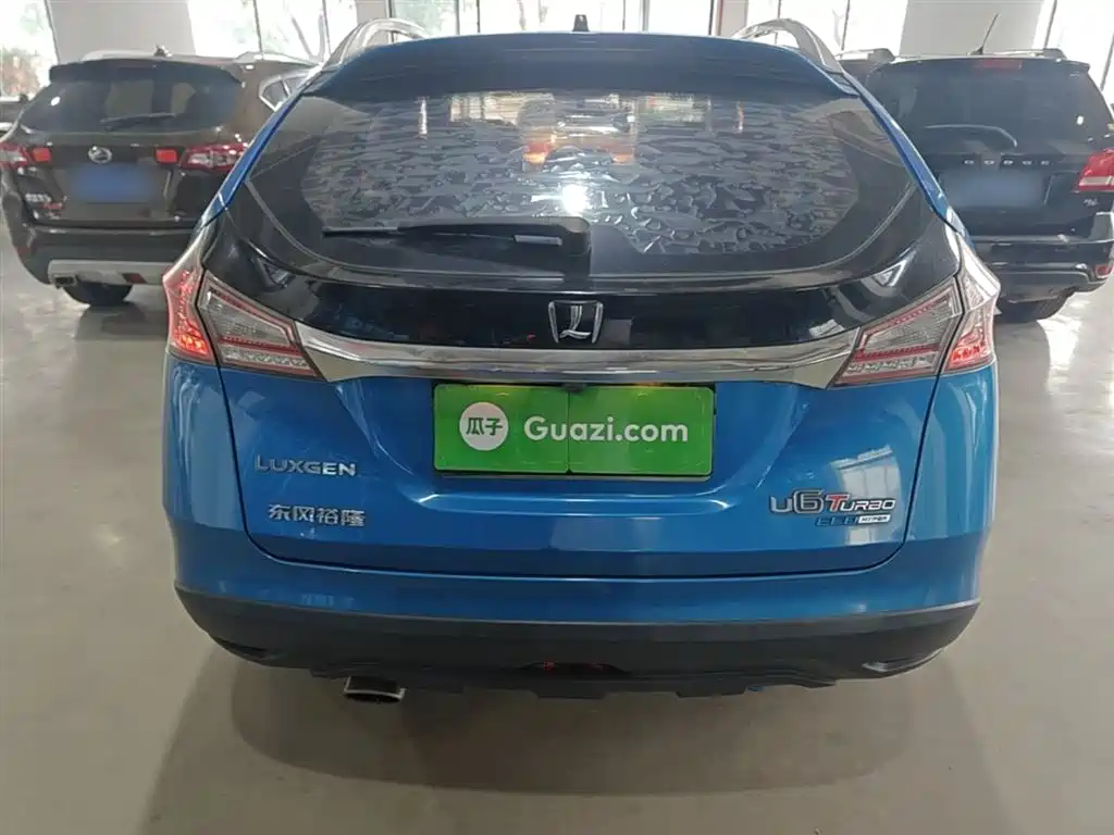 URX 6 SUV 1.8 T Style Value