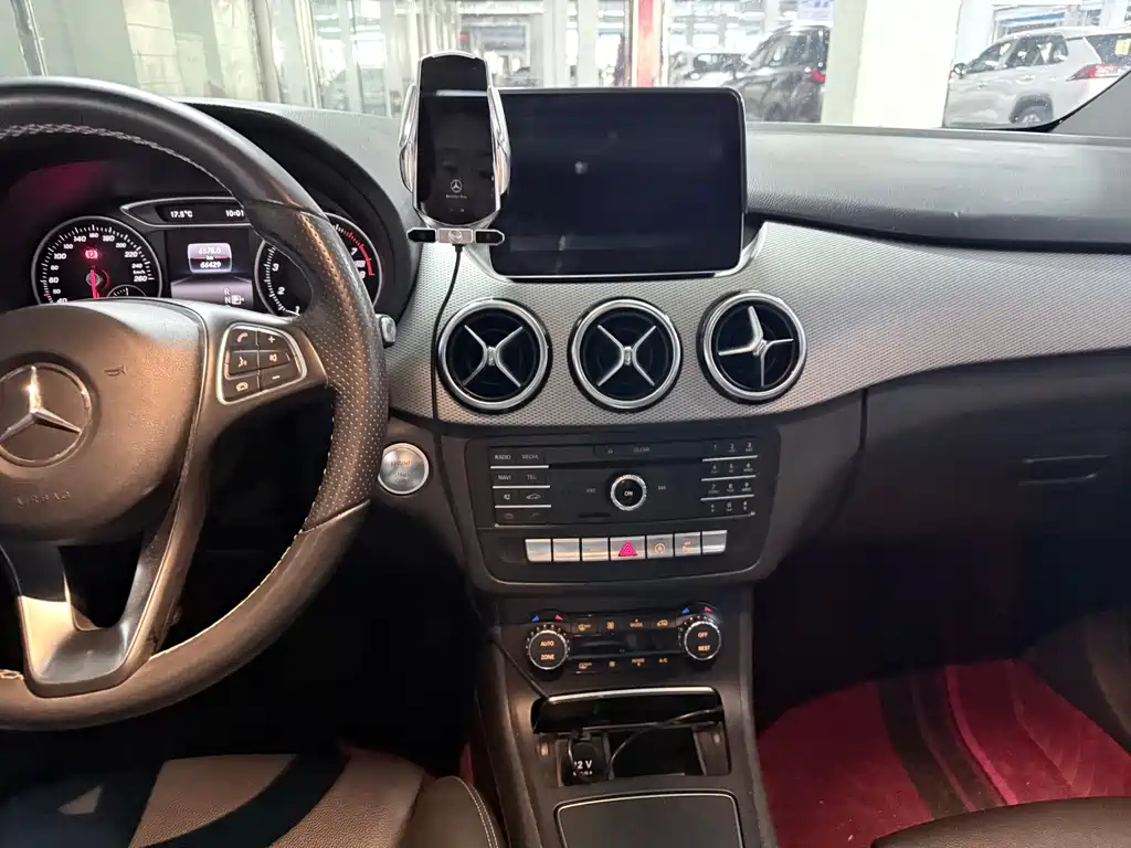 Mercedes-Benz B-Class B 200 Fashion