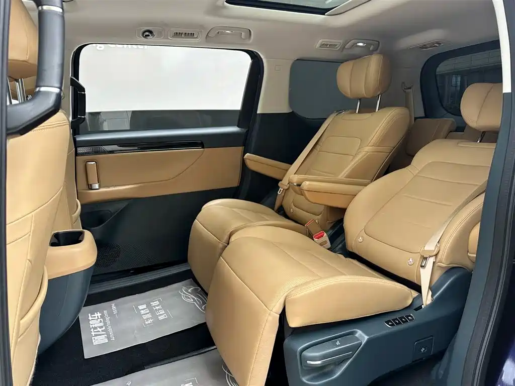 Trumpchi E8 NEV 传祺E8 PHEV 2024款 150 km MAX