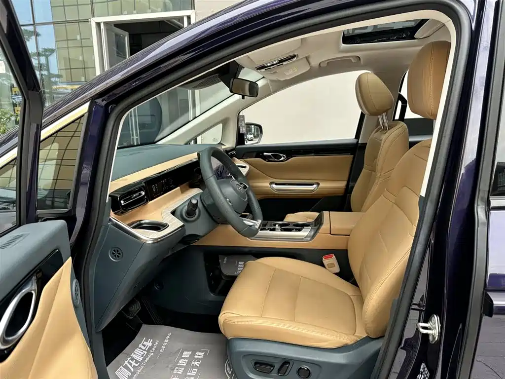 Trumpchi E8 NEV 传祺E8 PHEV 2024款 150 km MAX