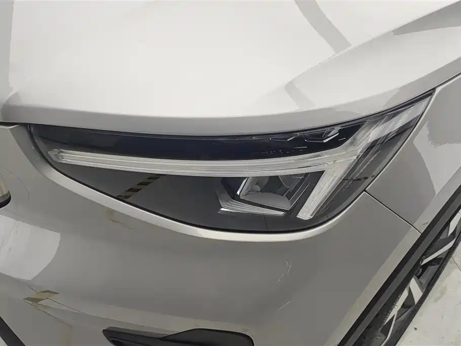 Volvo XC40 沃尔沃XC40 2023款 B4 四驱智远豪华版