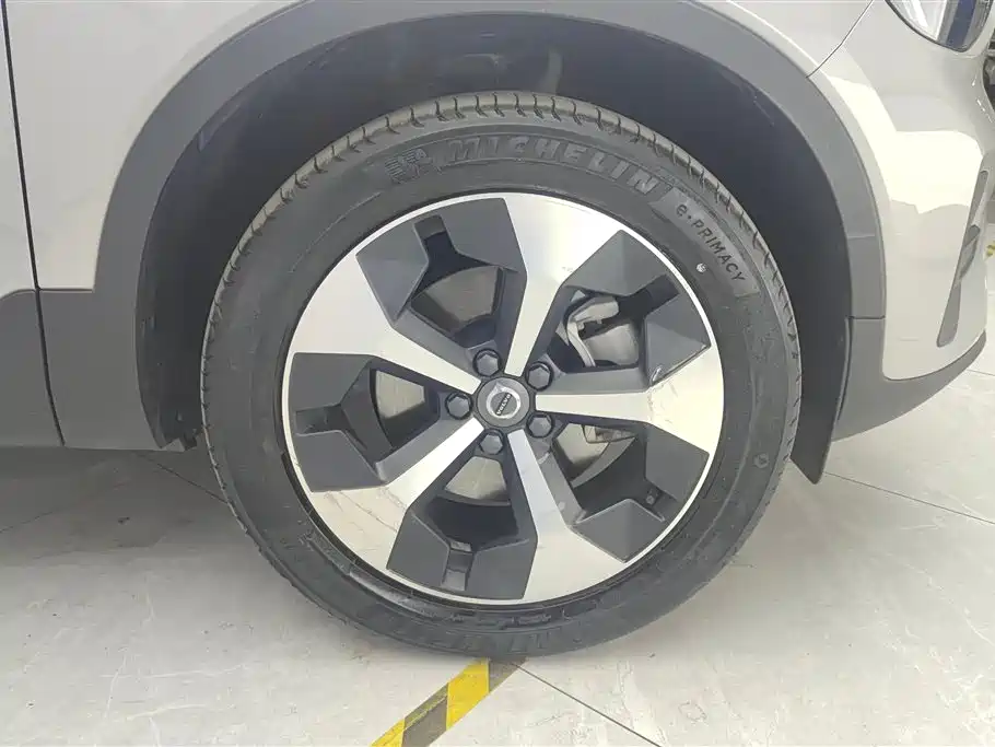 Volvo XC40 沃尔沃XC40 2023款 B4 四驱智远豪华版