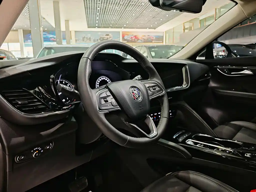 Envision Plus Envision Plus 652 T 5-seat Luxury