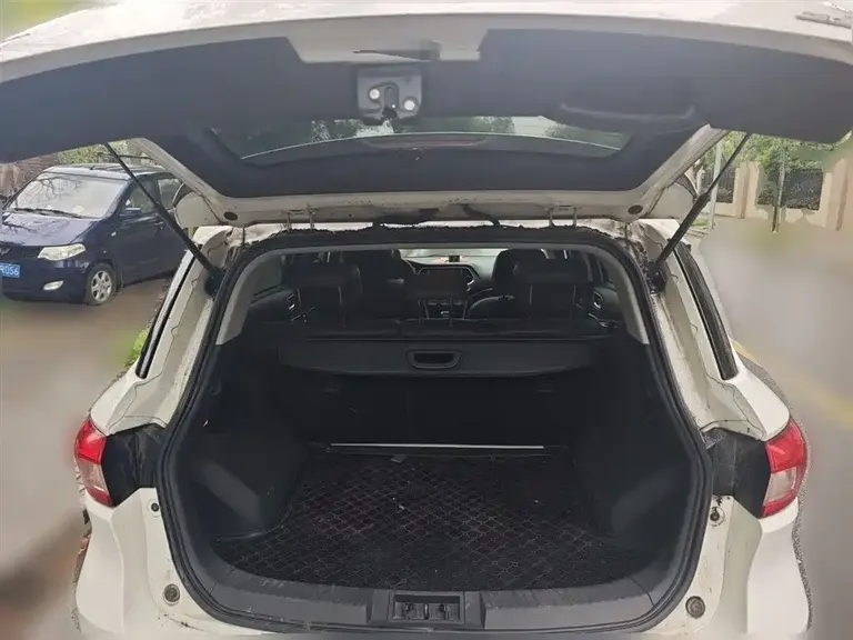 GAC Trumpchi GS4 235 T G-DCT Luxury