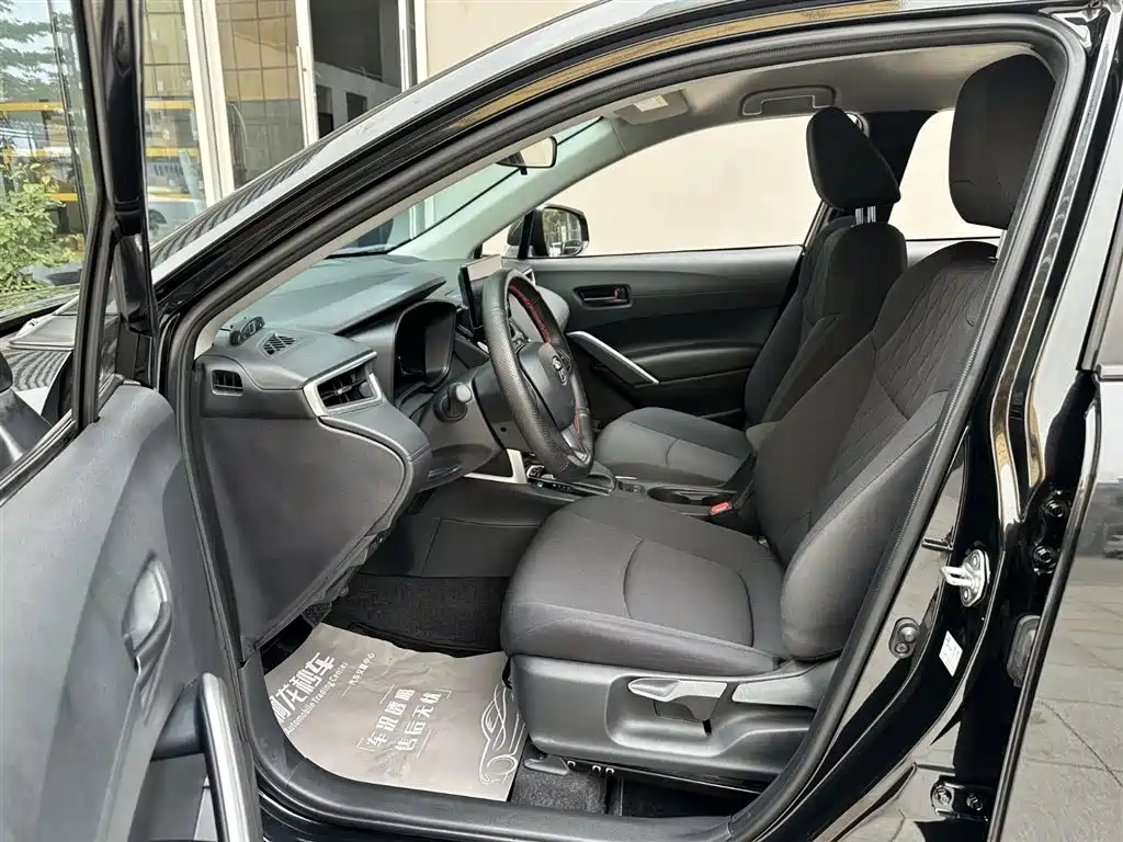 Corolla Cross Dual Engine 2.0 L Pioneer