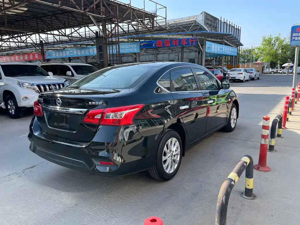 Sylphy Facelift Classic 1.6 XE CVT Comfort