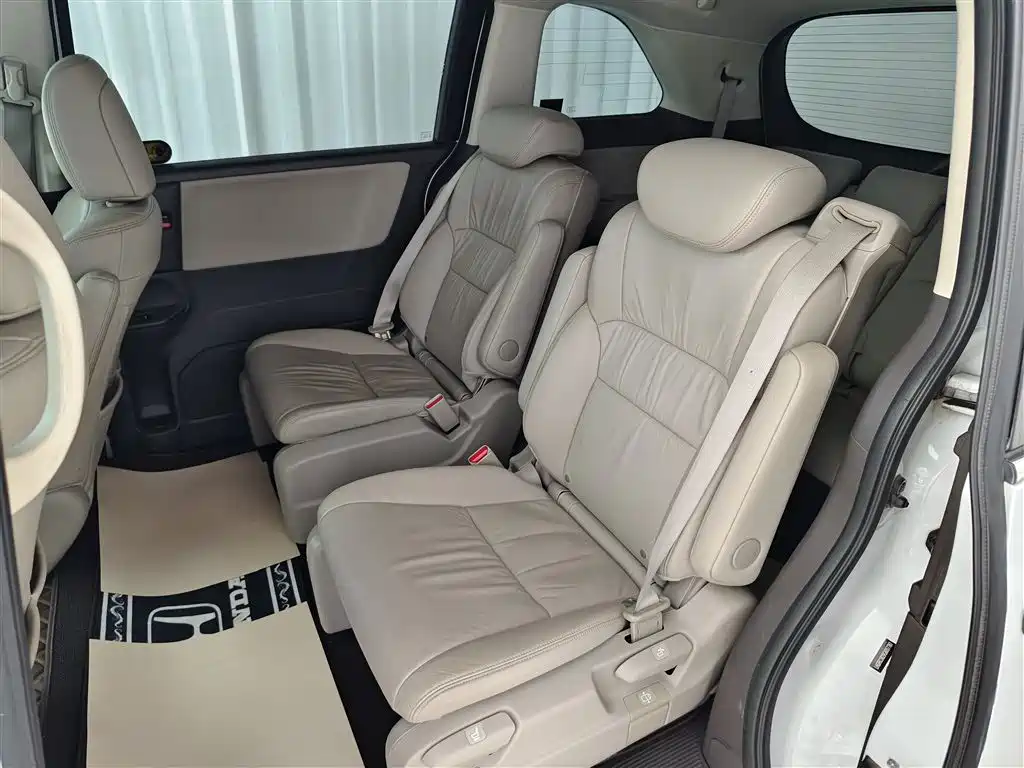 Odyssey Facelift 2.4 L Luxury