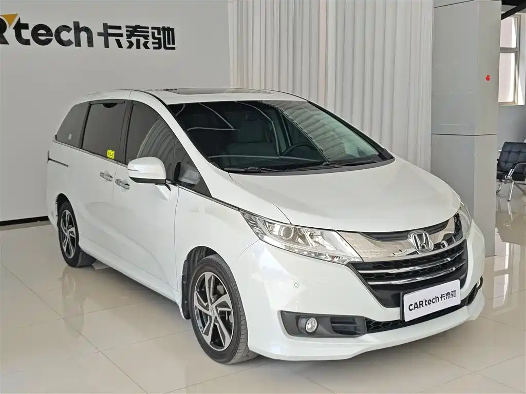 Odyssey Facelift 2.4 L Luxury