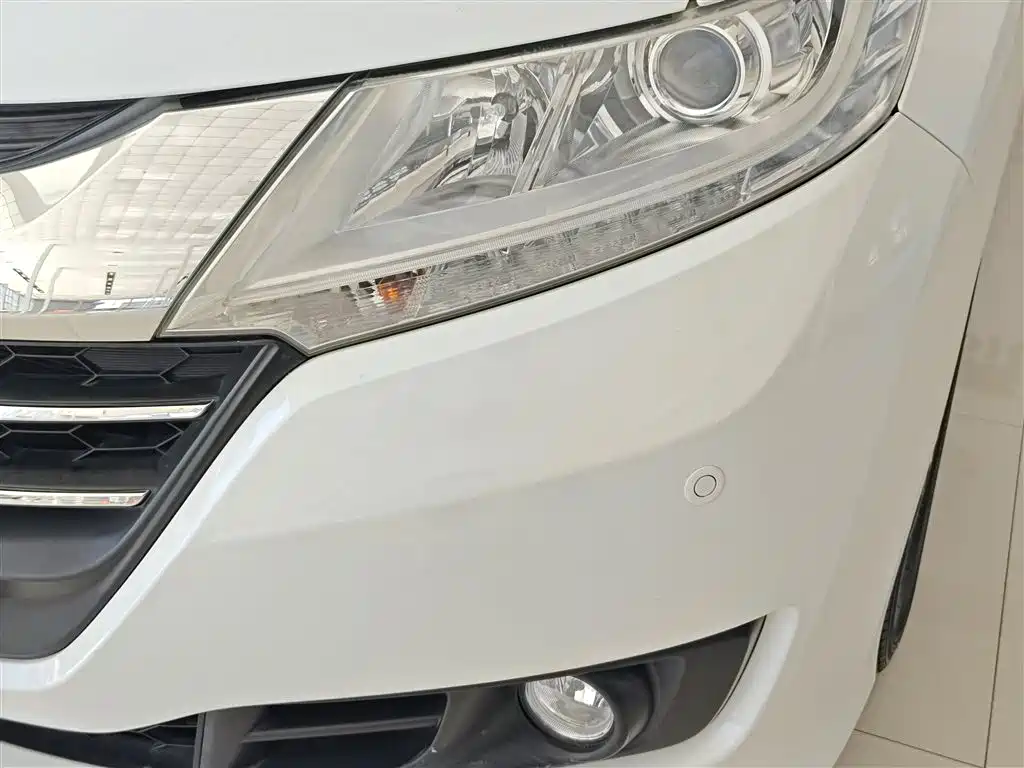 Odyssey Facelift 2.4 L Luxury