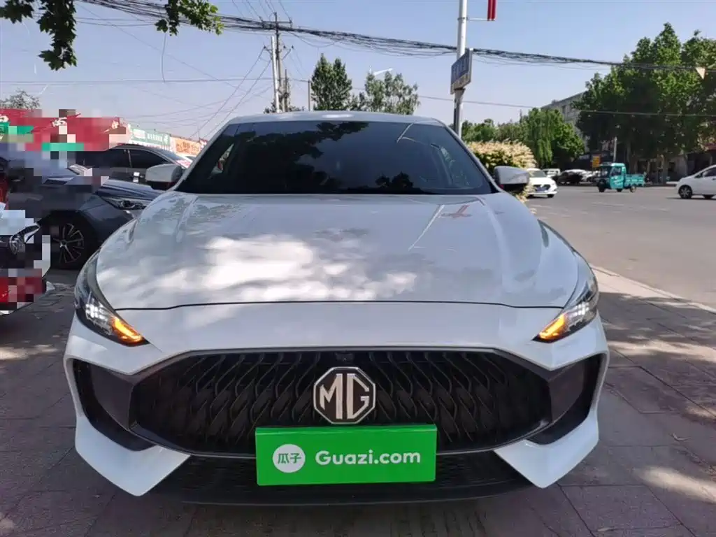 MG5 180 DVVT CVT Youth Luxury