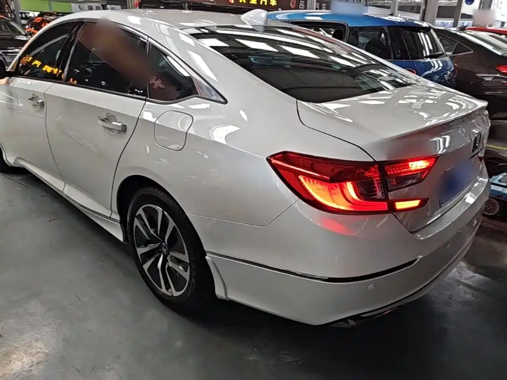 Accord Sharp· Hybrid 2.0 L Sharp Cool CN-VI