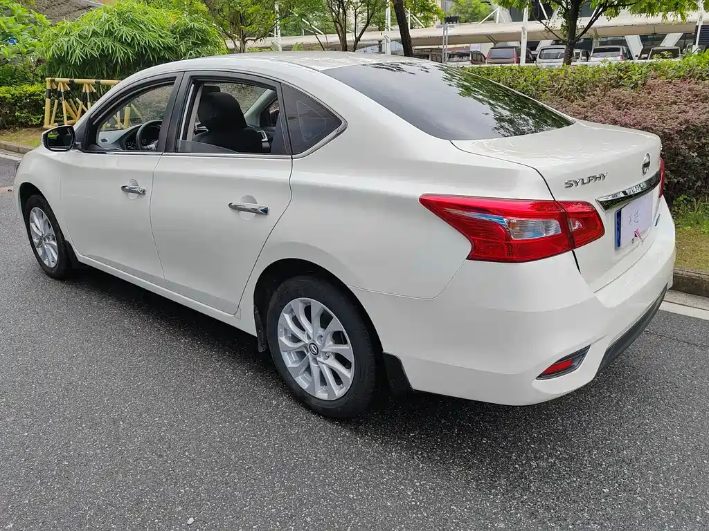 Sylphy 1.6 XL CVT Premium