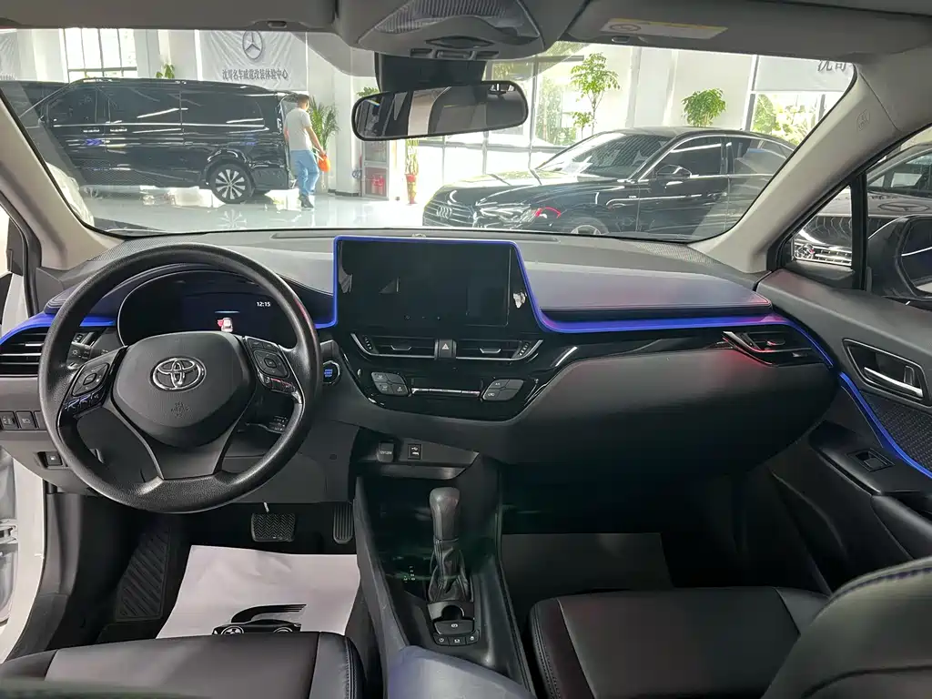 Toyota C-HR 2.0 L Comfort