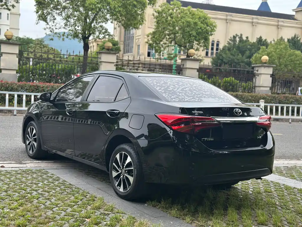 Levin 1.2 T V CVT Luxury