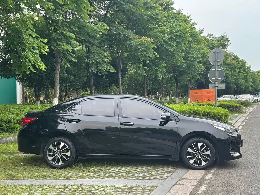 Levin 1.2 T V CVT Luxury