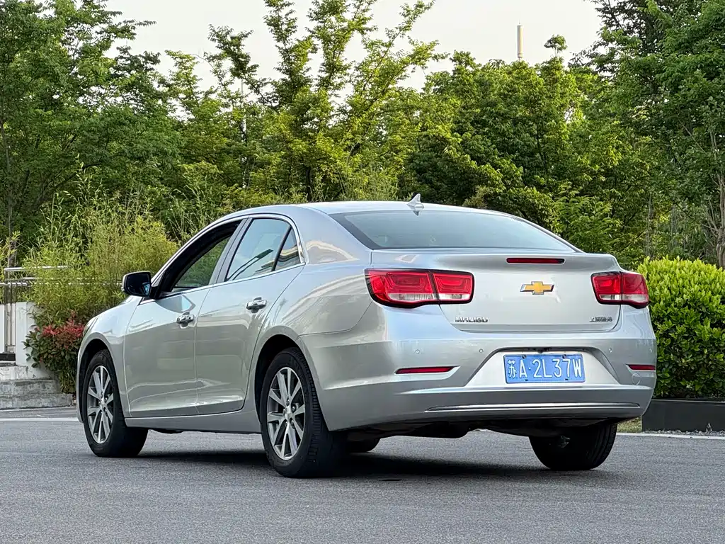 Malibu 2.0 L Auto Luxury