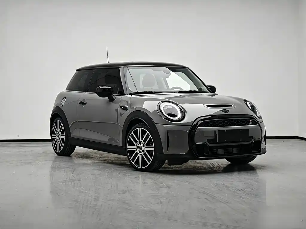 MINI 2.0 T COOPER S Artist