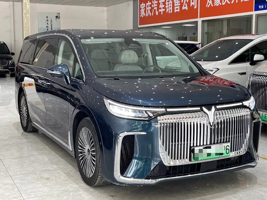Voyah Dreamer PHEV 4 WD Flagship Kunpeng