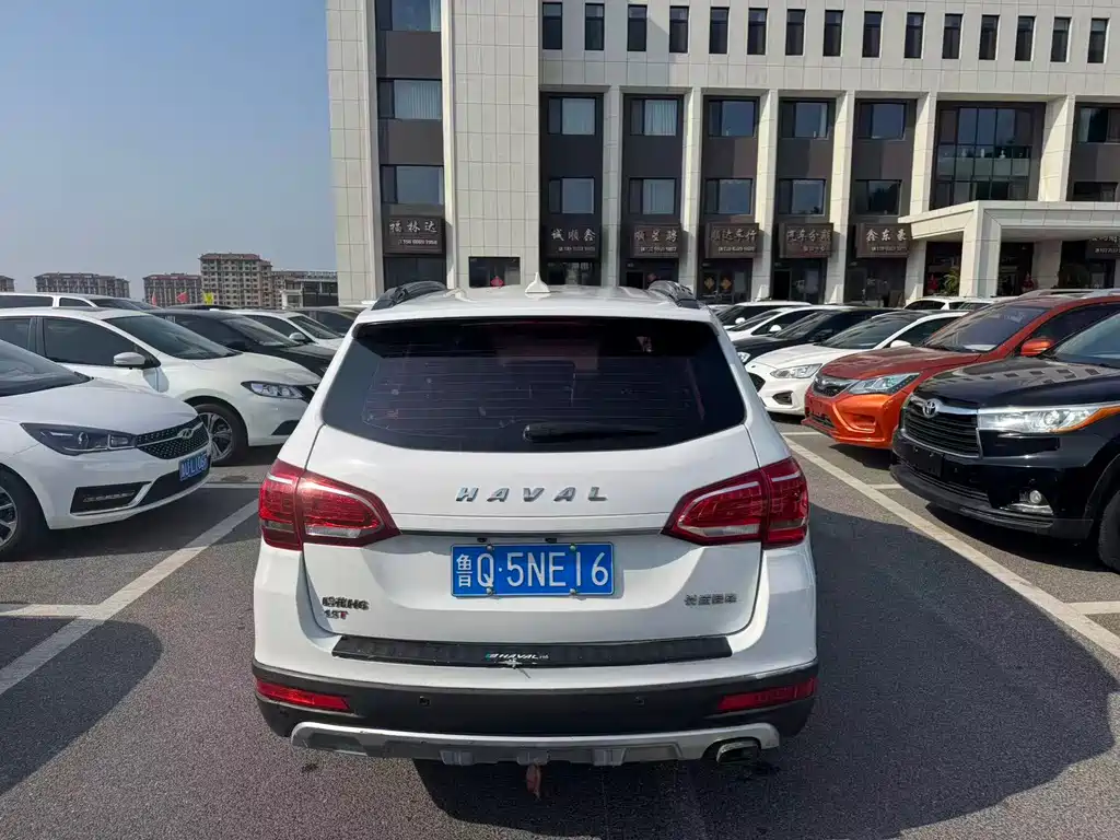 Haval H6 Red Label Sport 1.5 T Manual 2 WD Elite