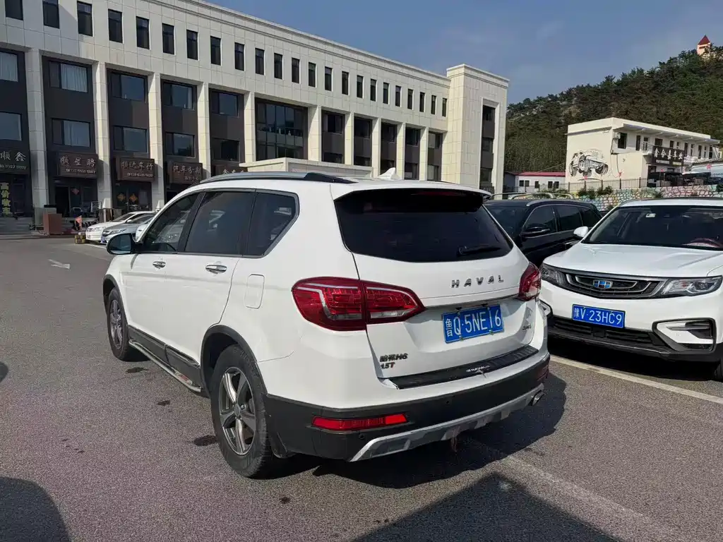Haval H6 Red Label Sport 1.5 T Manual 2 WD Elite