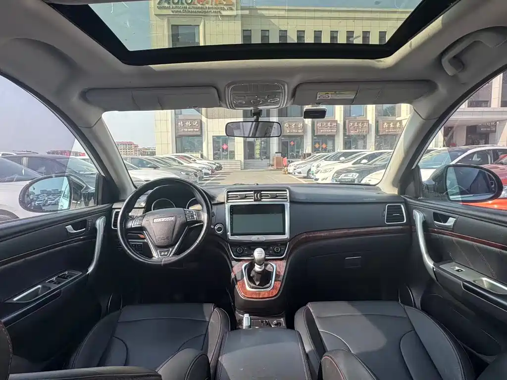 Haval H6 Red Label Sport 1.5 T Manual 2 WD Elite