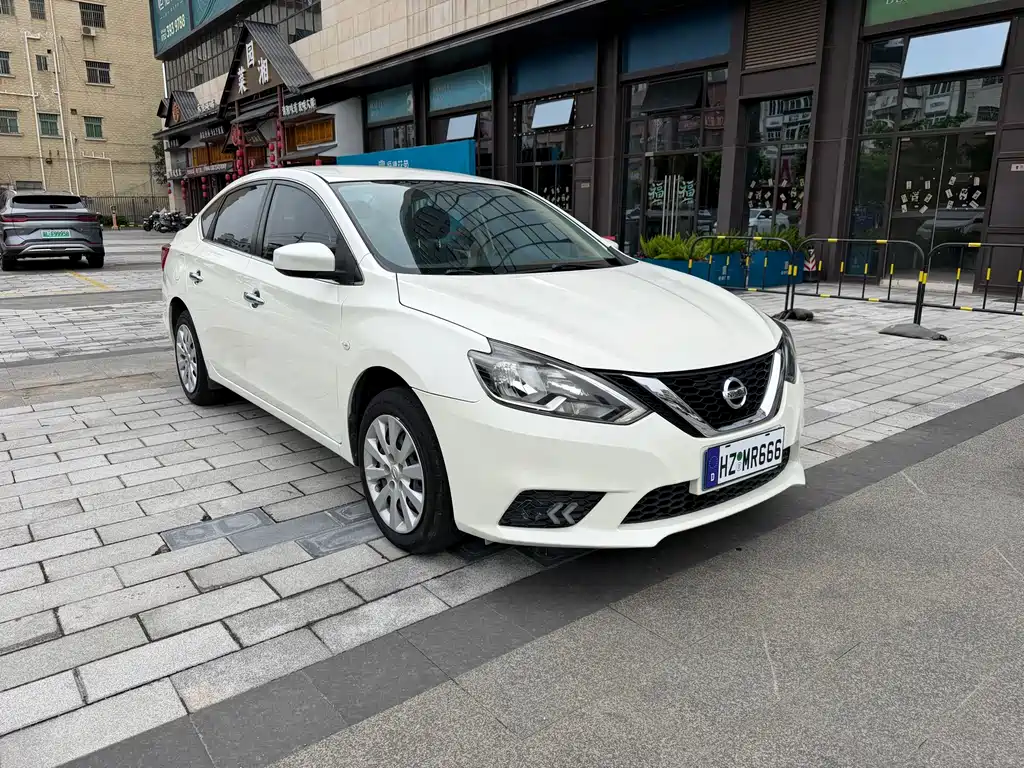 Sylphy Classic 1.6 XE CVT Comfort