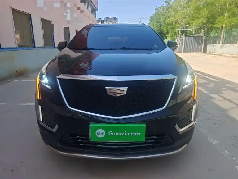 Cadillac XT5 2.0 T 4 WD Luxury (Hummingbird)