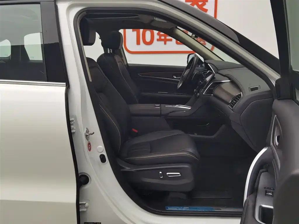Avancier 370 TURBO 4 WD Premium