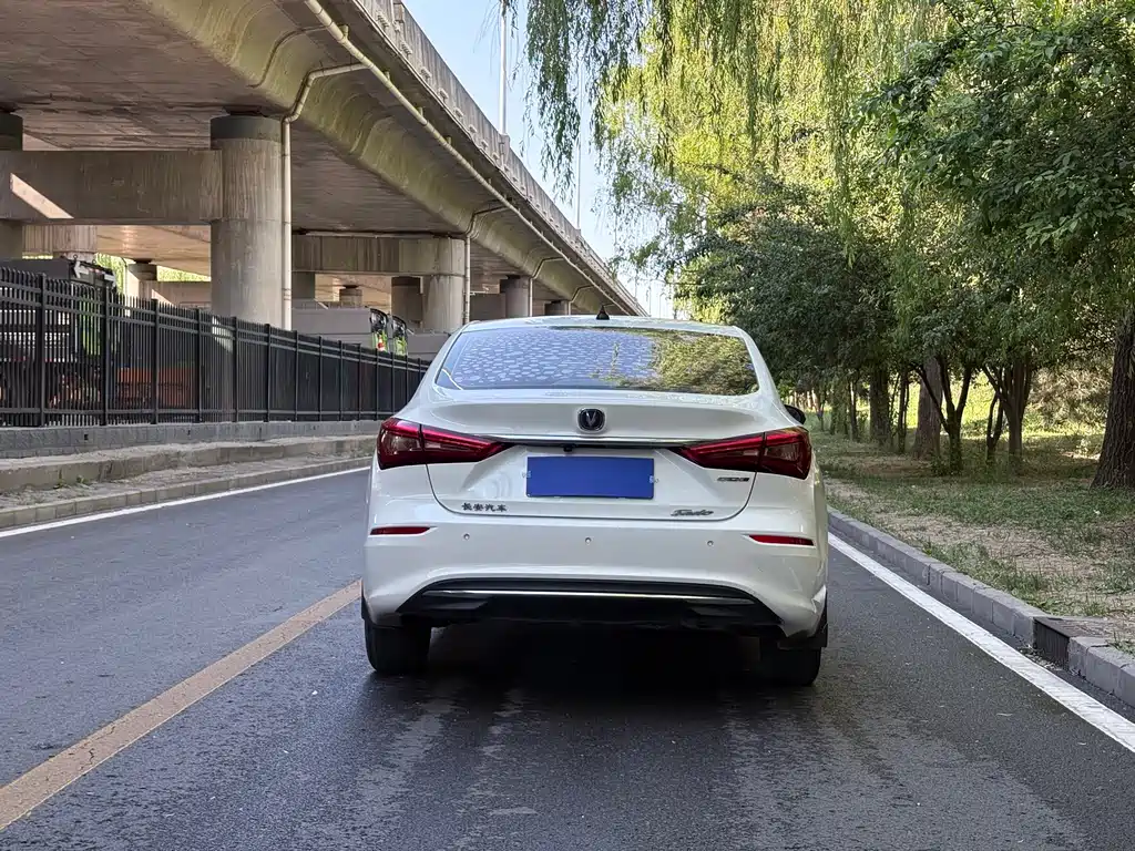 Eado 逸动 2019款 1.6 L GDI 手动超值版 国V