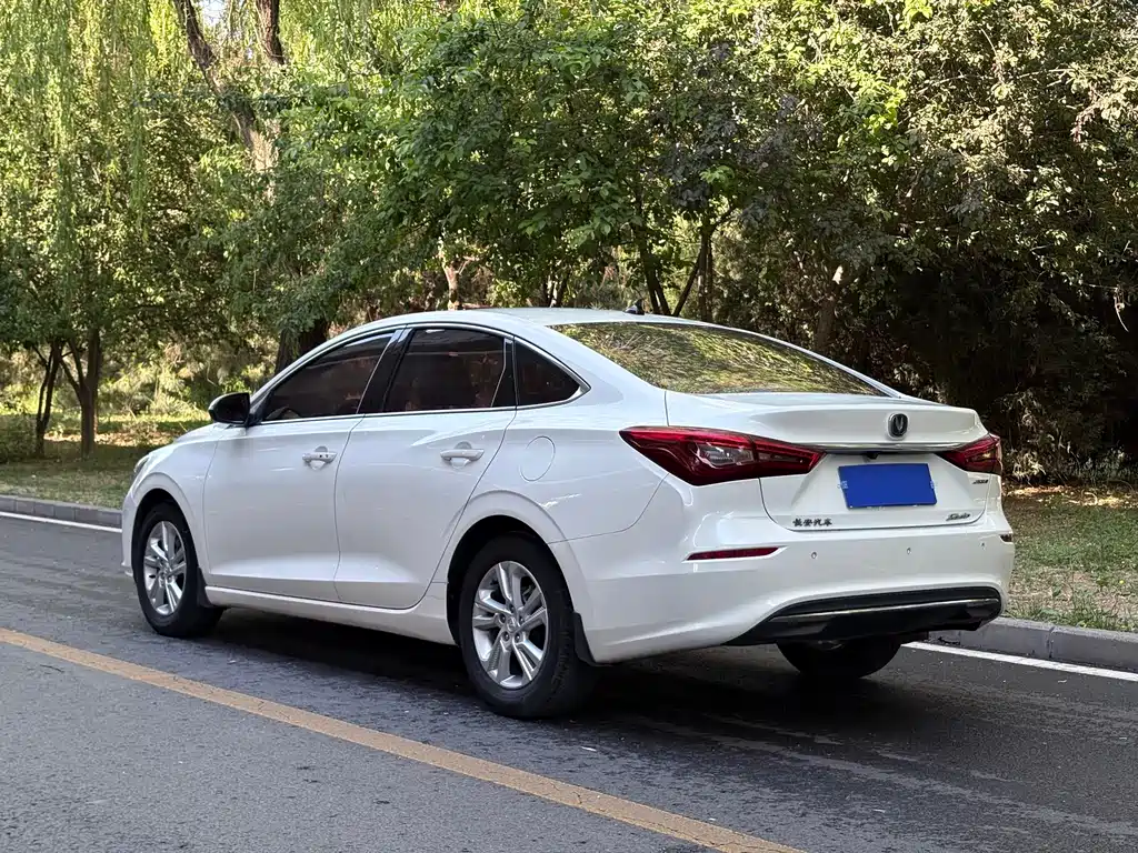Eado 逸动 2019款 1.6 L GDI 手动超值版 国V