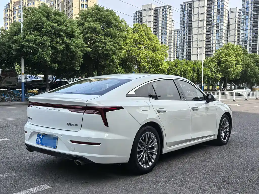 Besturn B70 1.5 T Auto Joy