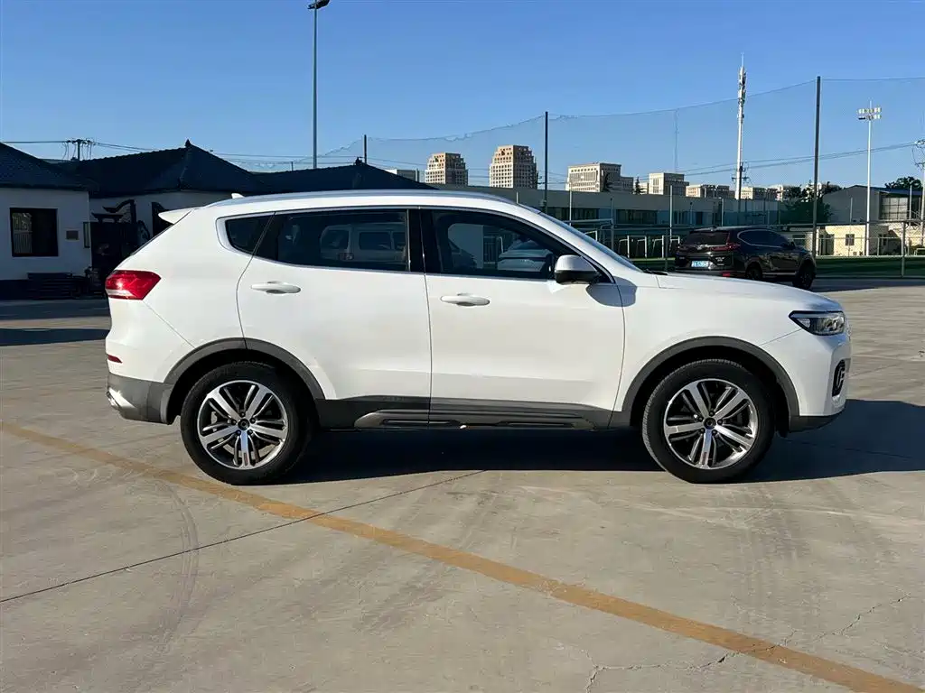 Haval H6 Red Label 2.0 T Auto 2 WD Style