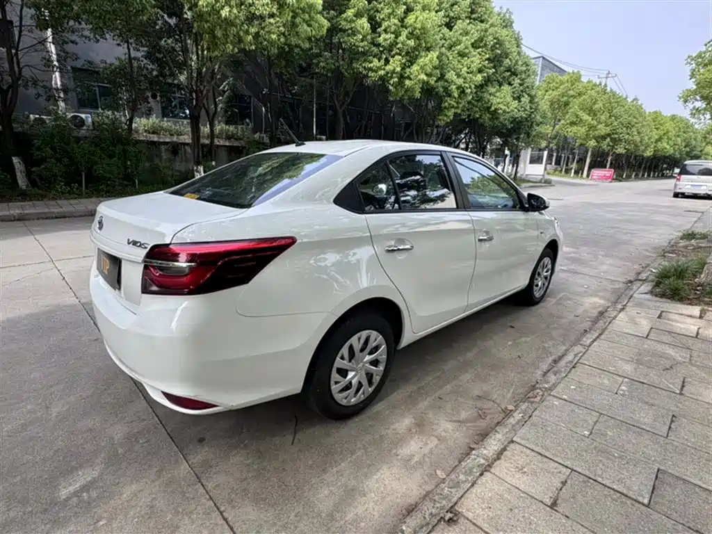 Vios 1.5 L 20 Anniversary