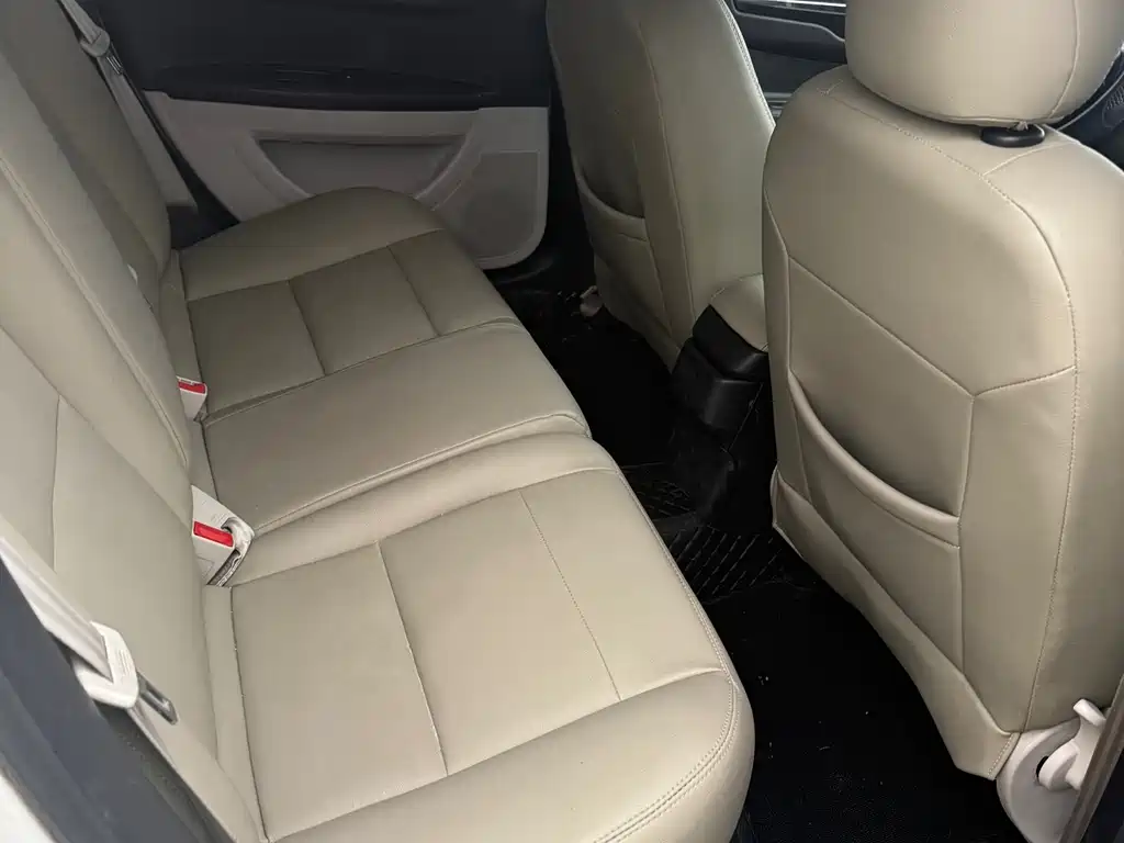 C-Quatre Sedan 1.6 L Auto Taste Enjoyment