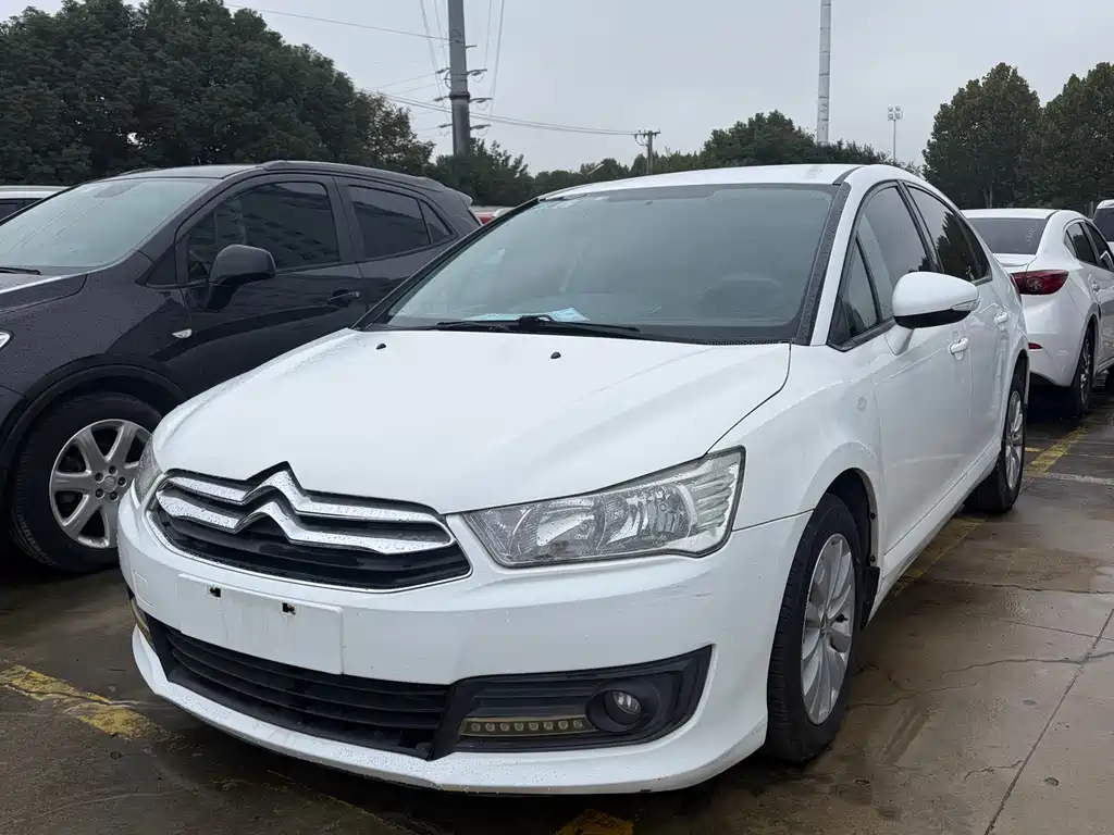 C-Quatre Sedan 1.6 L Auto Taste Enjoyment
