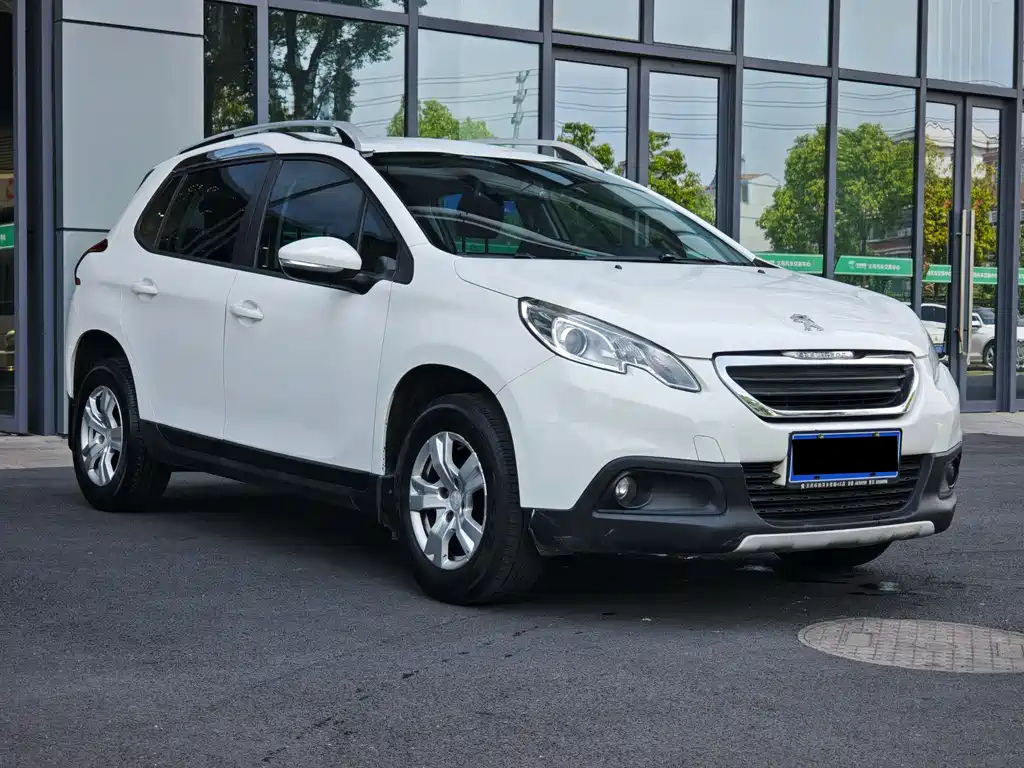 Peugeot 2008 2014 1.6 L Manual Trendy