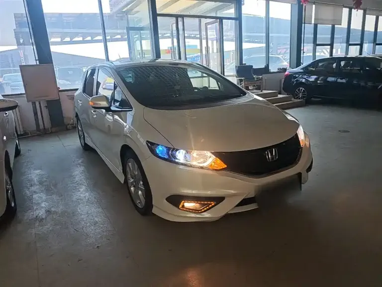 Honda Jade 1.8 L Auto Comfort Elite 5-seat