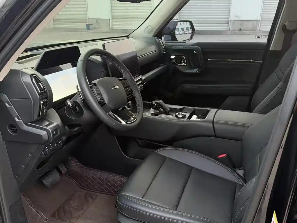 Haval Dargo PLUS 哈弗大狗 PLUS 2023款 2.0 T 两驱潮野版
