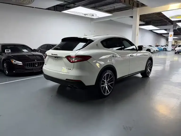 Maserati Levante 3.0 T Standard