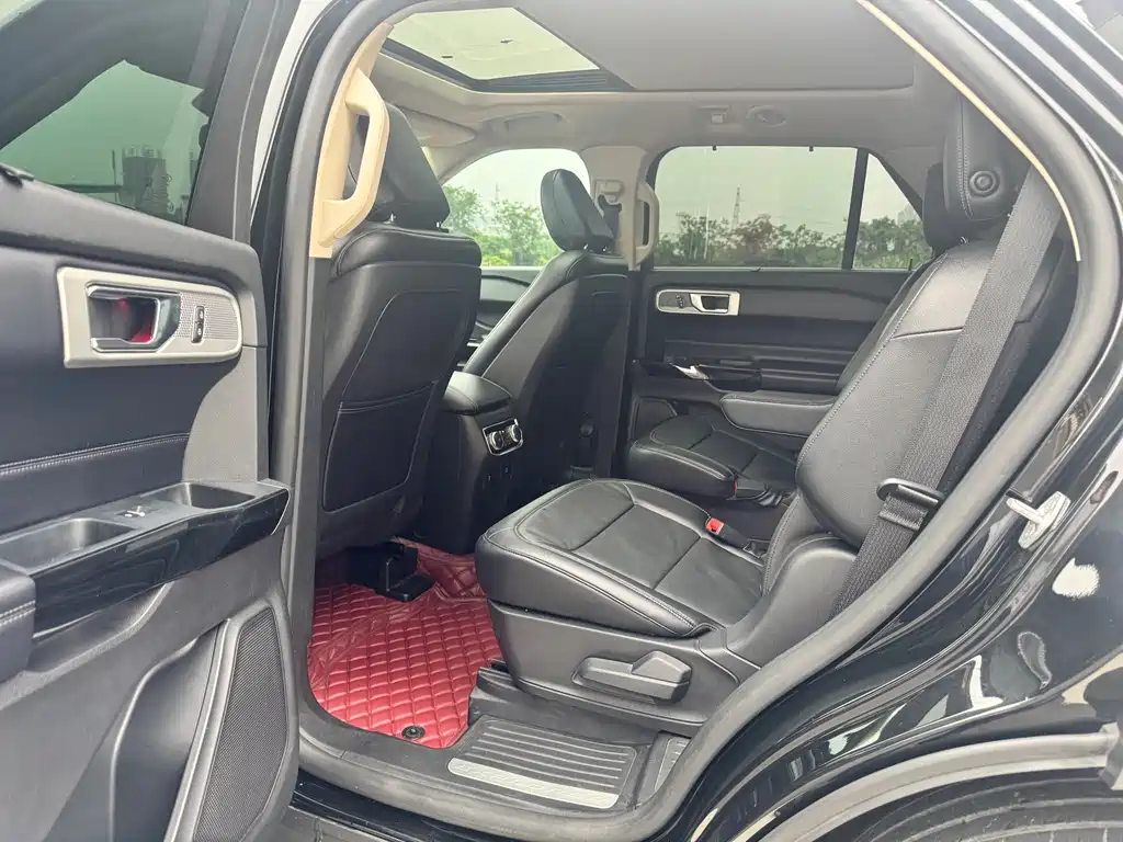 Explorer EcoBoost 285 4 WD Titanium 6-seat