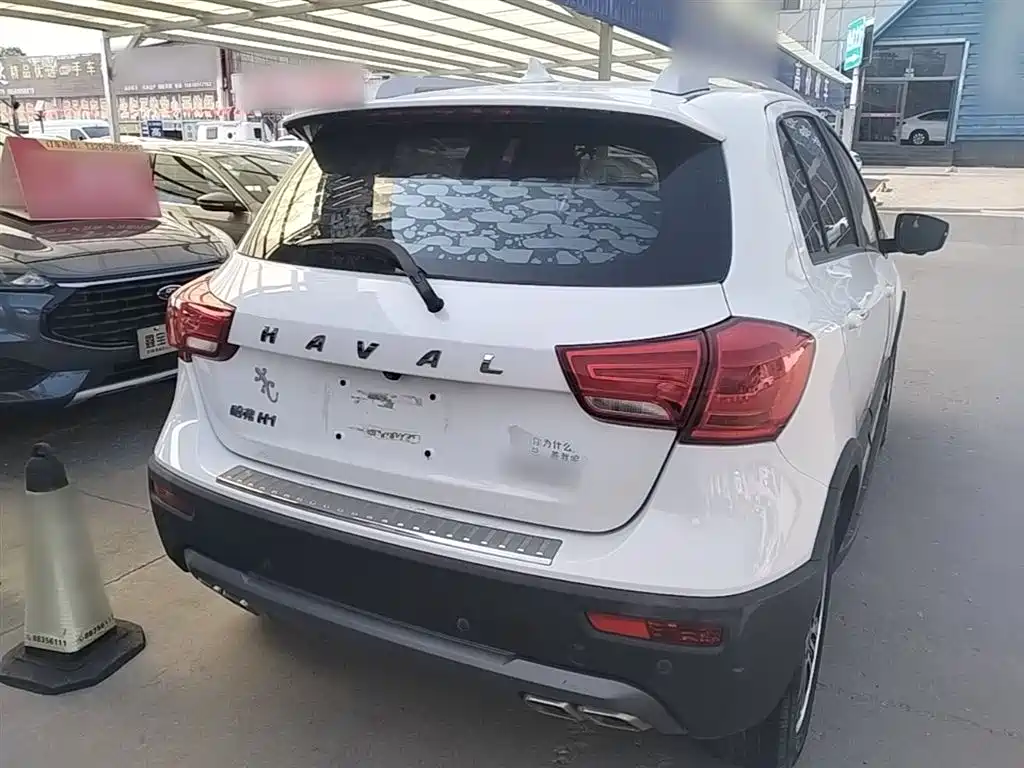 Haval H1 哈弗H1 2016款 改款 蓝标 1.5 L 手动豪华型