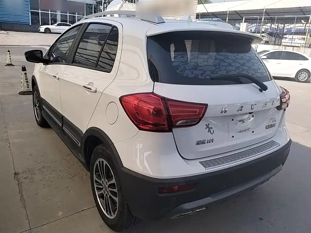 Haval H1 哈弗H1 2016款 改款 蓝标 1.5 L 手动豪华型