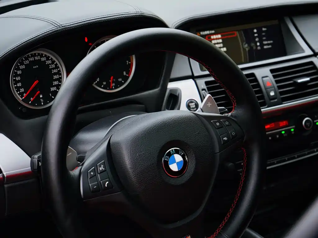 BMW X6 M
