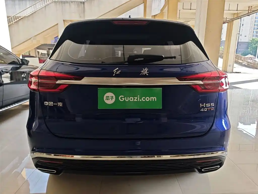 Hongqi HS5 2.0 T Connected Flagship Enjoyment