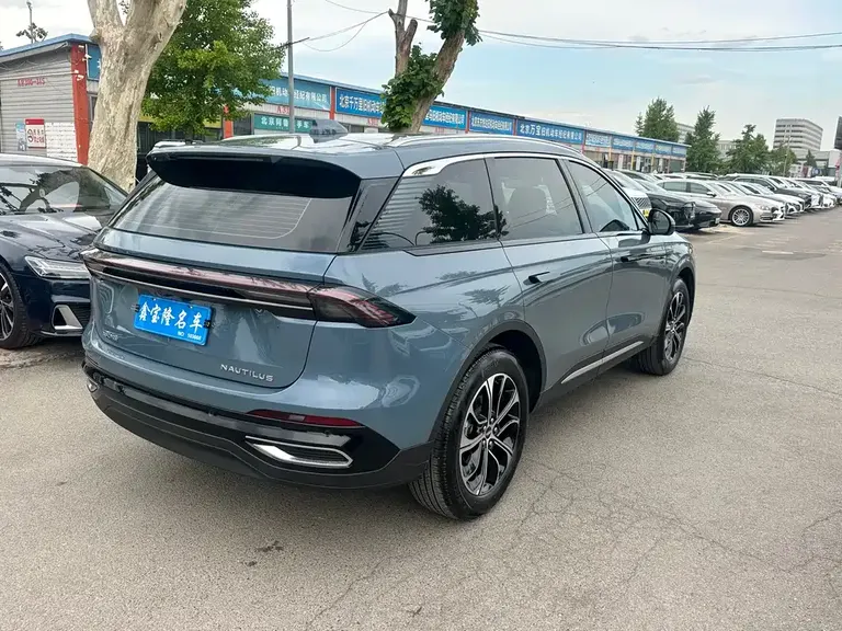 Lincoln Nautilus 2.0 T 4 WD Comfort Supreme