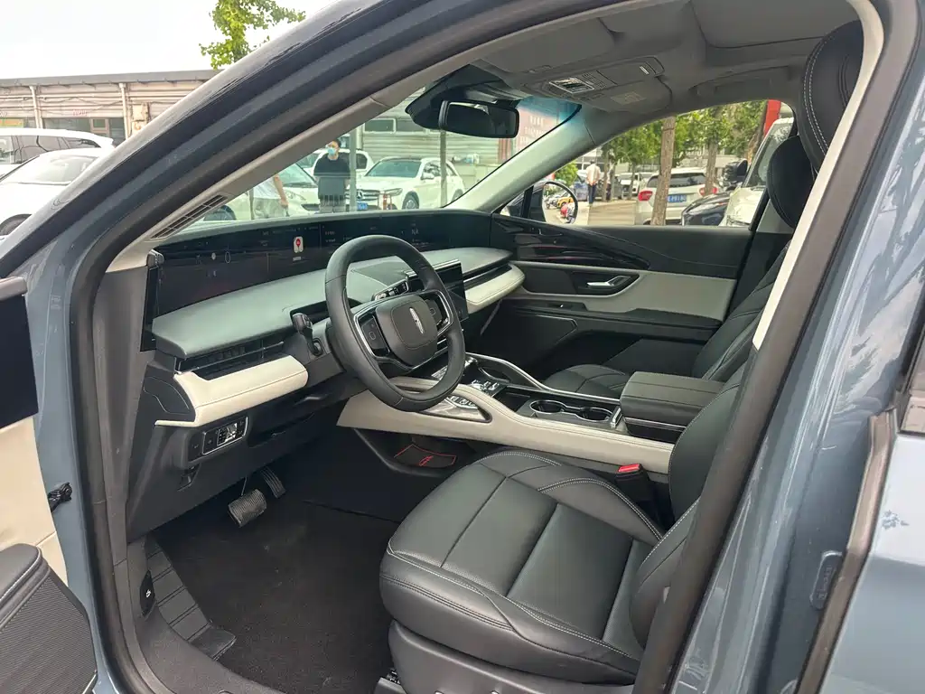 Nautilus 2.0 T 4 WD Comfort Supreme