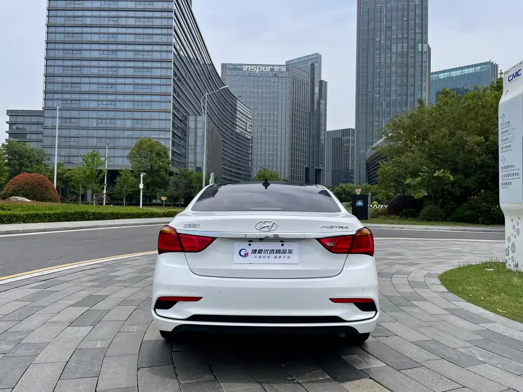 Mistra 1.8 L Auto Intelligent GLS CN-V